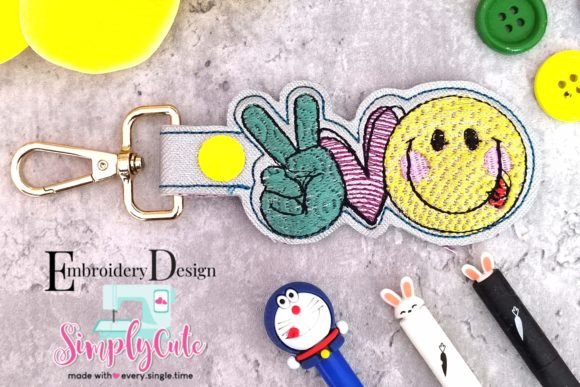 ITH Snaptab Peace Love Smiley Face: A Branding Review